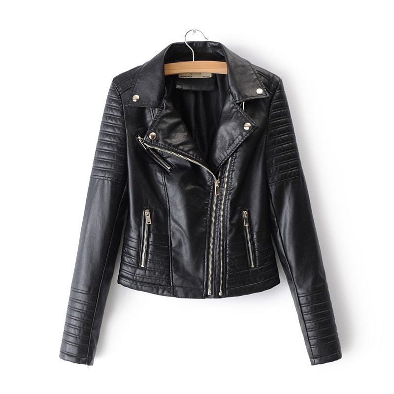 damen-schwarze-jacke-kurze